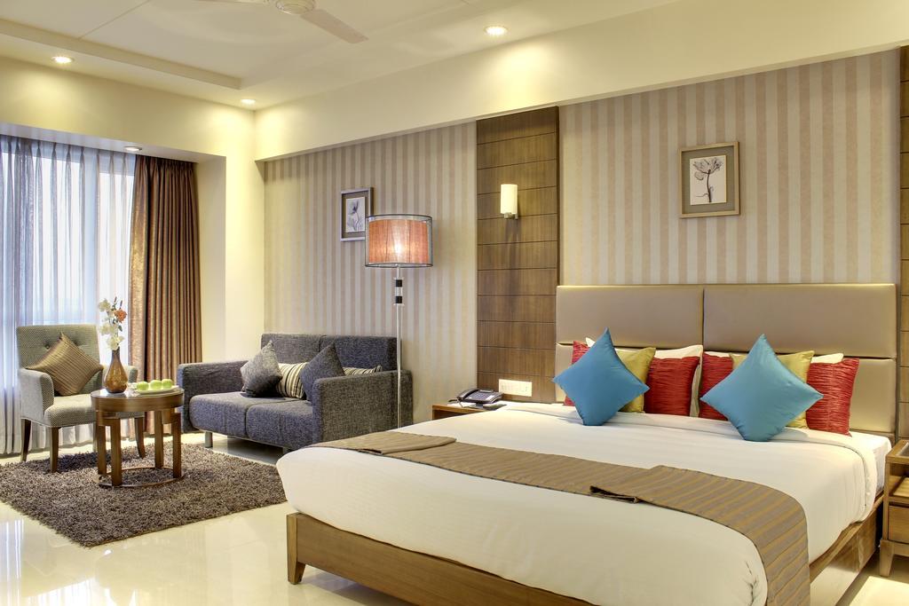 Hotel Suba Grand Dahej Экстерьер фото