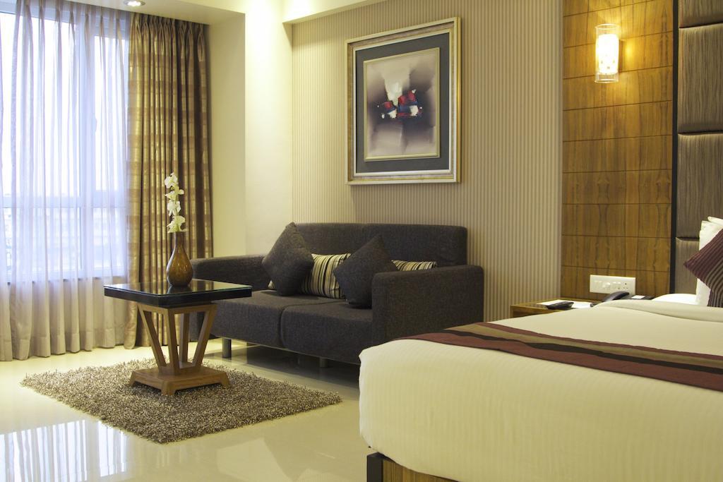 Hotel Suba Grand Dahej Экстерьер фото