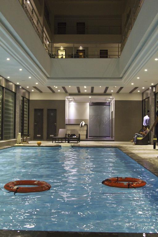Hotel Suba Grand Dahej Экстерьер фото